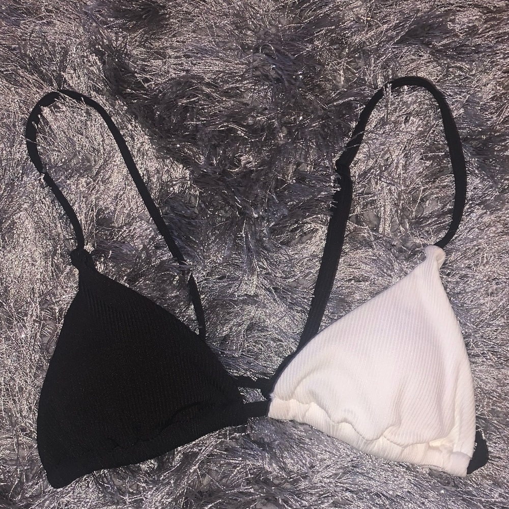 (S) bikini set🖤 - Picture 2 of 3